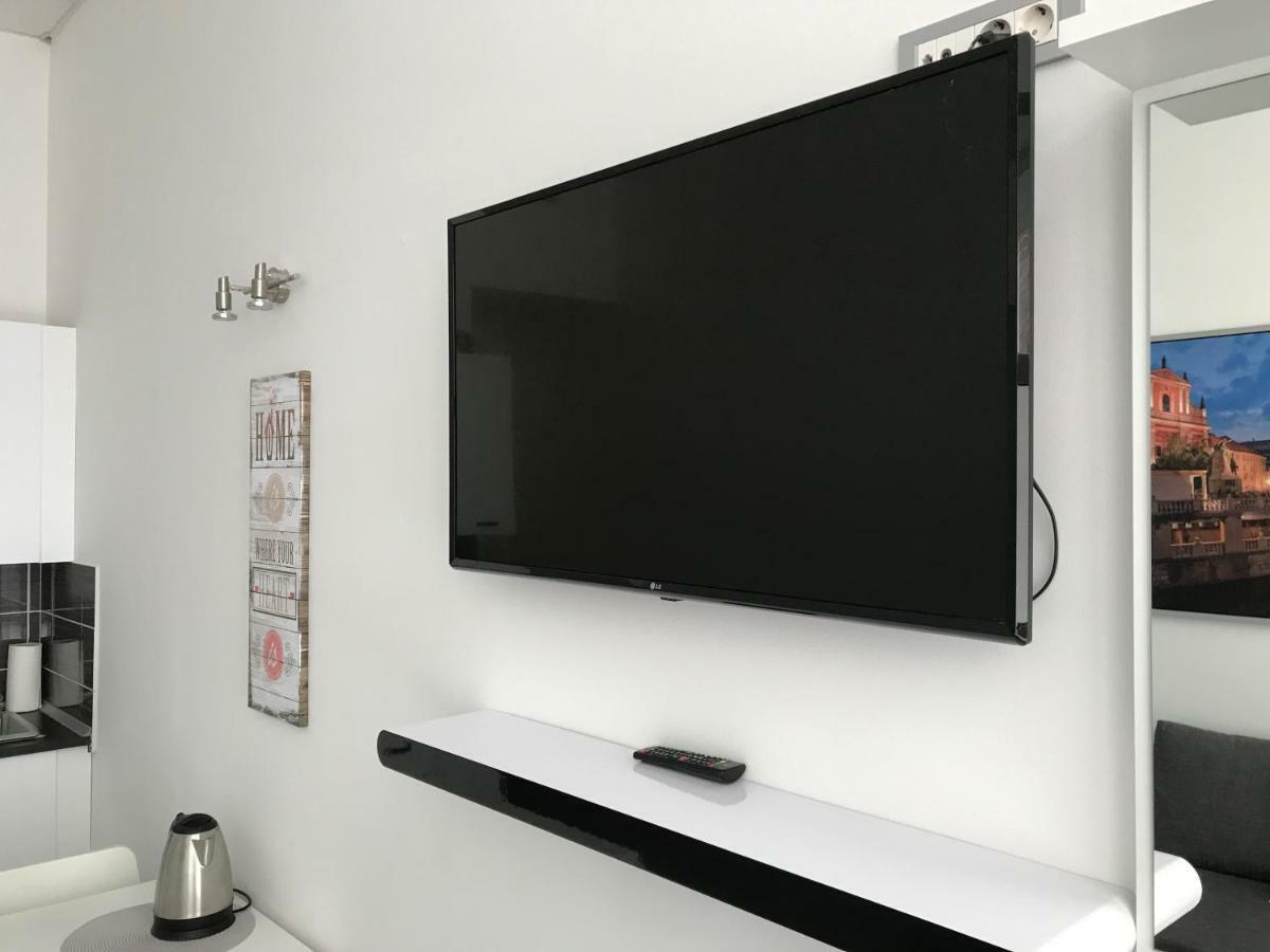 Viktor Apartment Ljubljana Ngoại thất bức ảnh